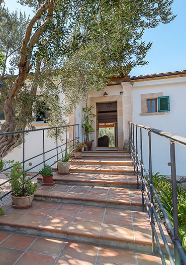 Graphenstone renovation of the Ca Na Barons Villa at Mallorca island, Spain.